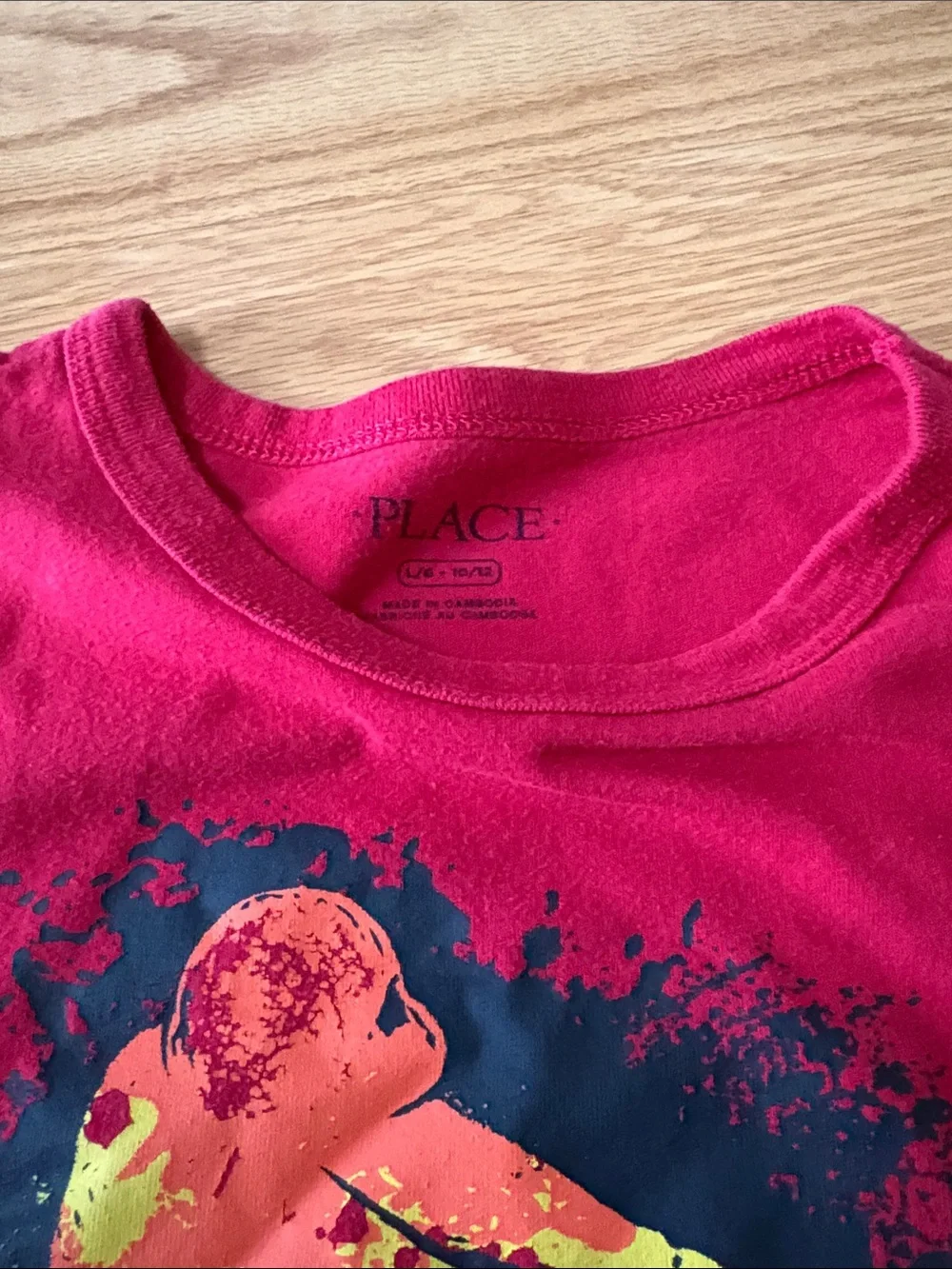 The Children’s Place Red and Black Graphic Baseball Tee Print Size L